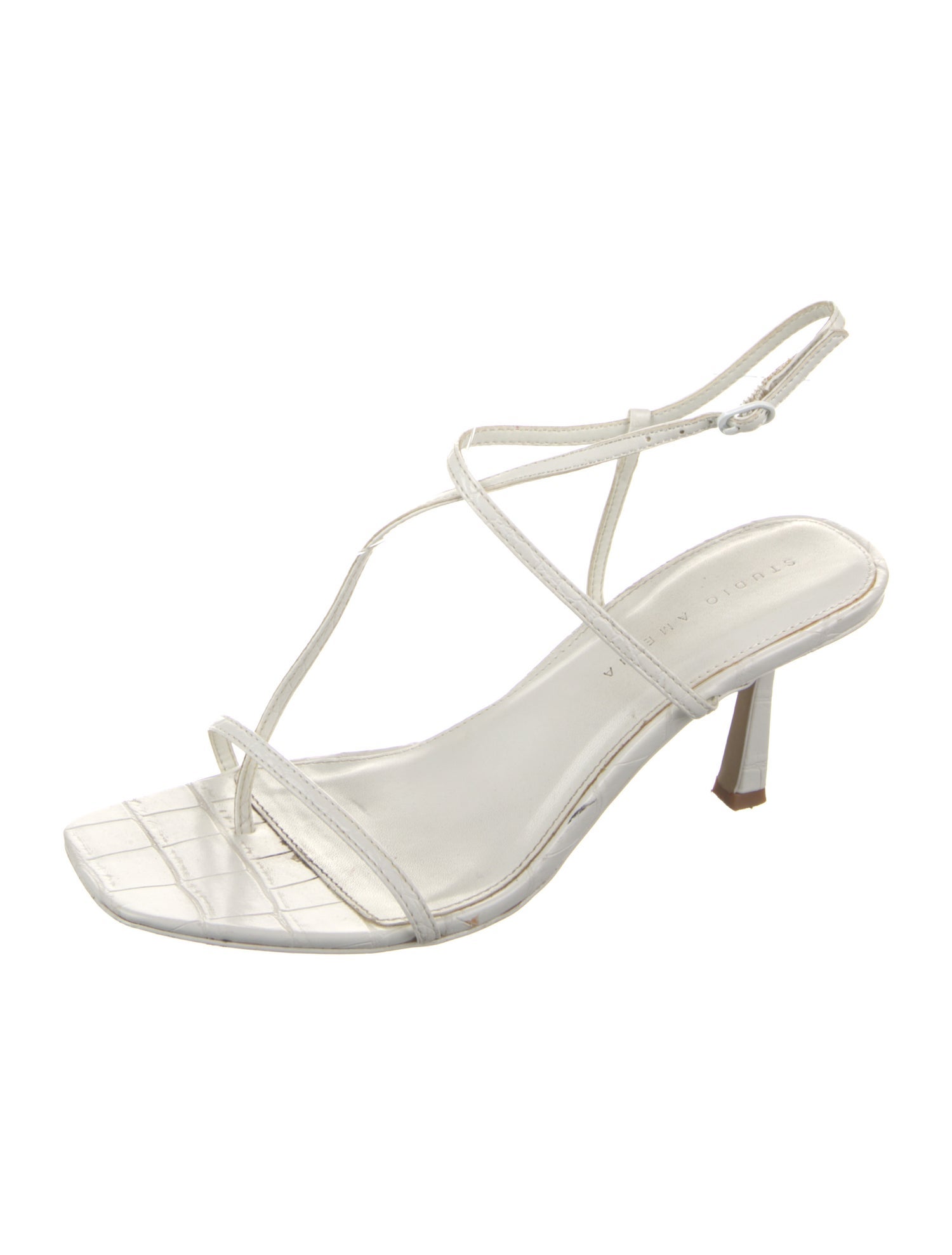 Studio Amelia Leather T-Strap Sandals