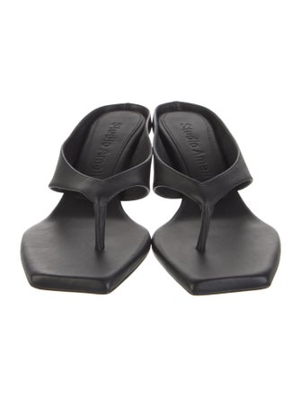 Studio Amelia Leather Slides
