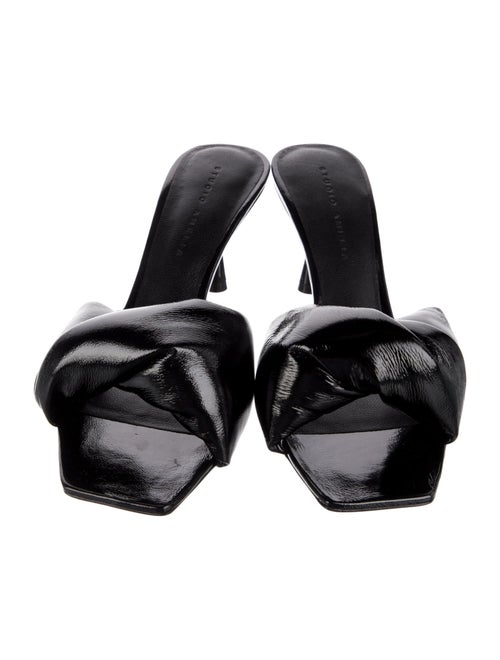 Studio Amelia Leather Slides