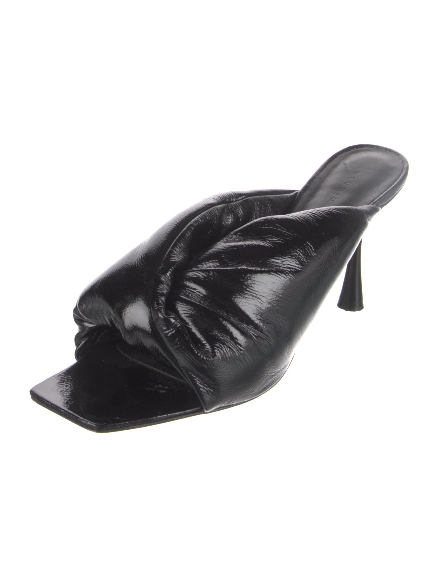 Studio Amelia Patent Leather Slides