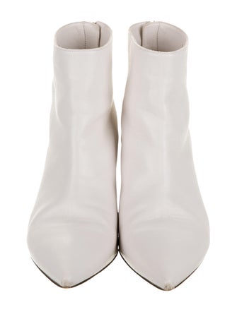 Stuart Weitzman Juniper 45 Ankle Boots