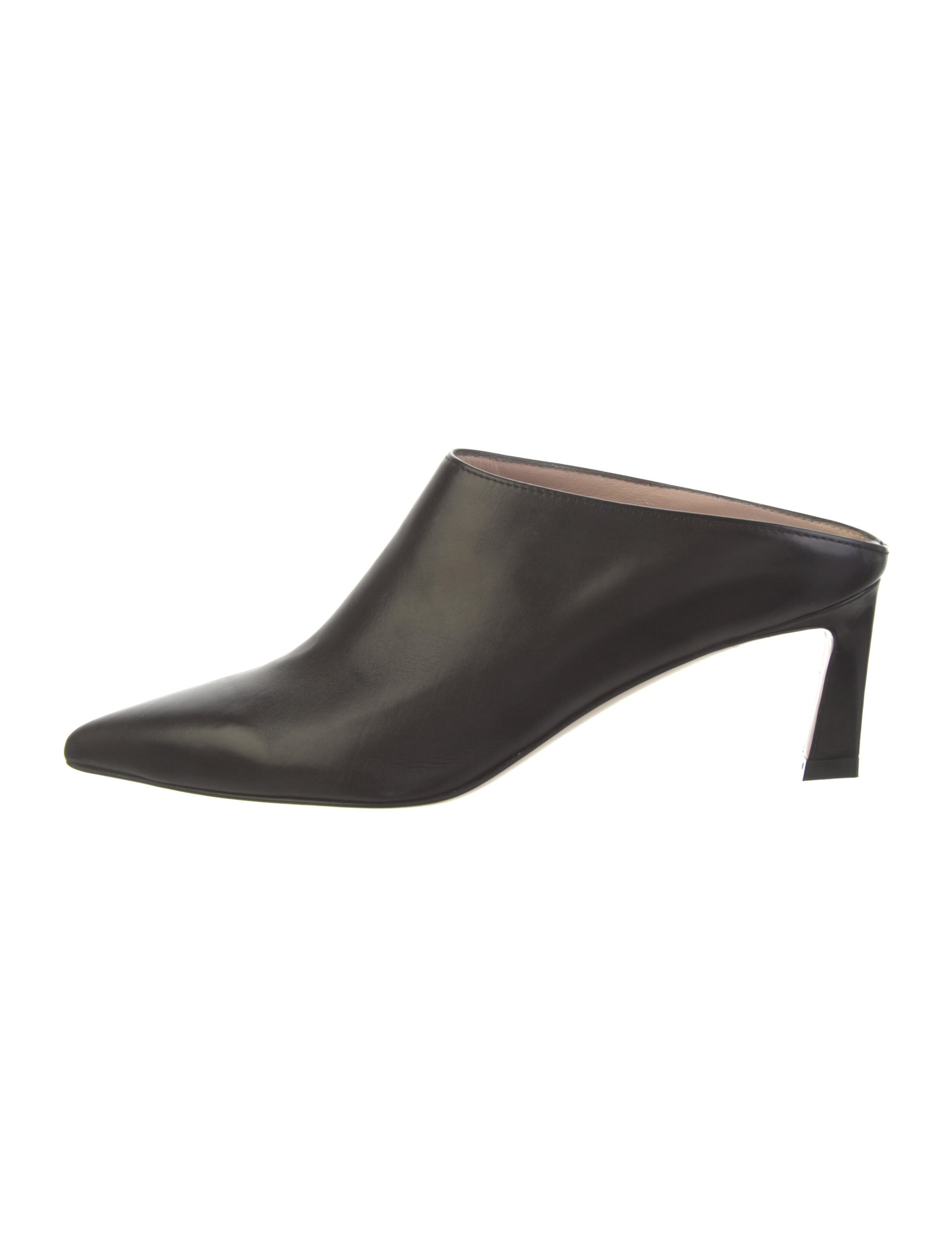 stuart weitzman platform pumps