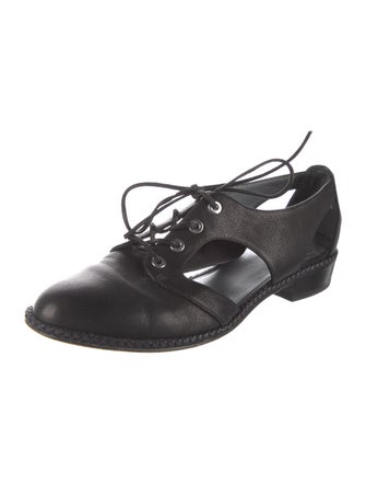 Stuart Weitzman Leather Cutout Accent Oxfords