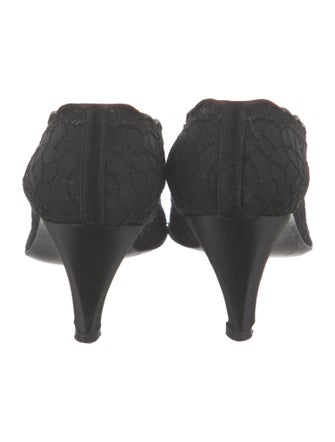 Stuart Weitzman Printed Lace Trim Embellishment Pumps