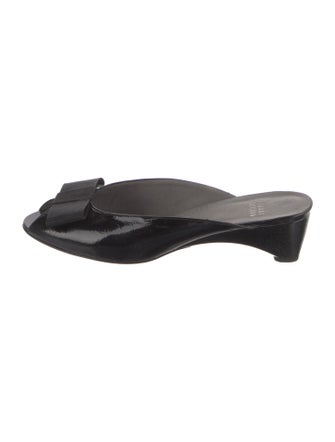 Stuart Weitzman Patent Leather Bow Accents Slides