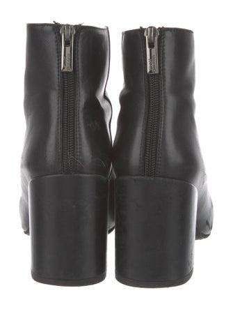 Stuart Weitzman Leather Boots