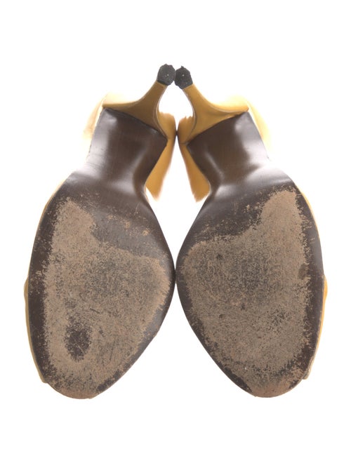 Stuart Weitzman Leather Pumps