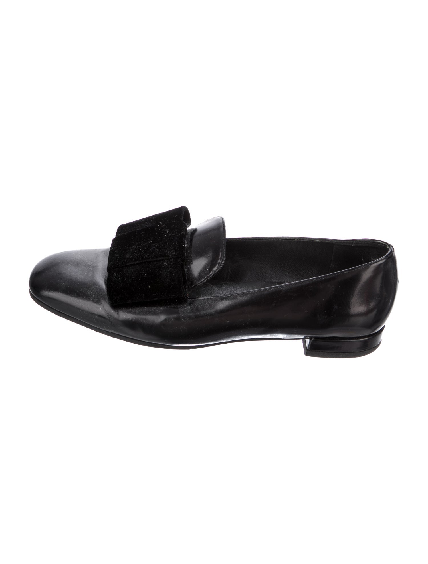 Stuart Weitzman Patent Leather Bow Accents Loafers