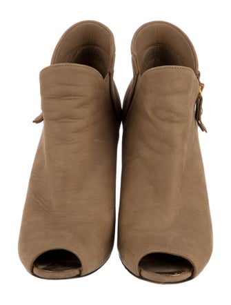 Stuart Weitzman Suede Sandals