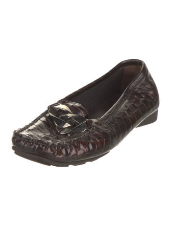 Stuart Weitzman Patent Leather Chain-Link Accents Loafers