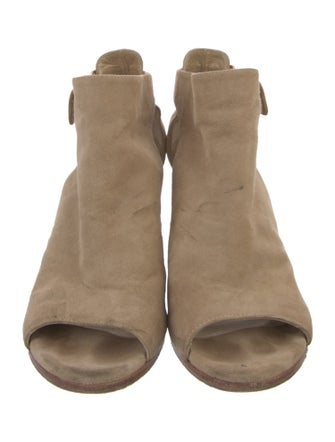 Stuart Weitzman Suede Sandals