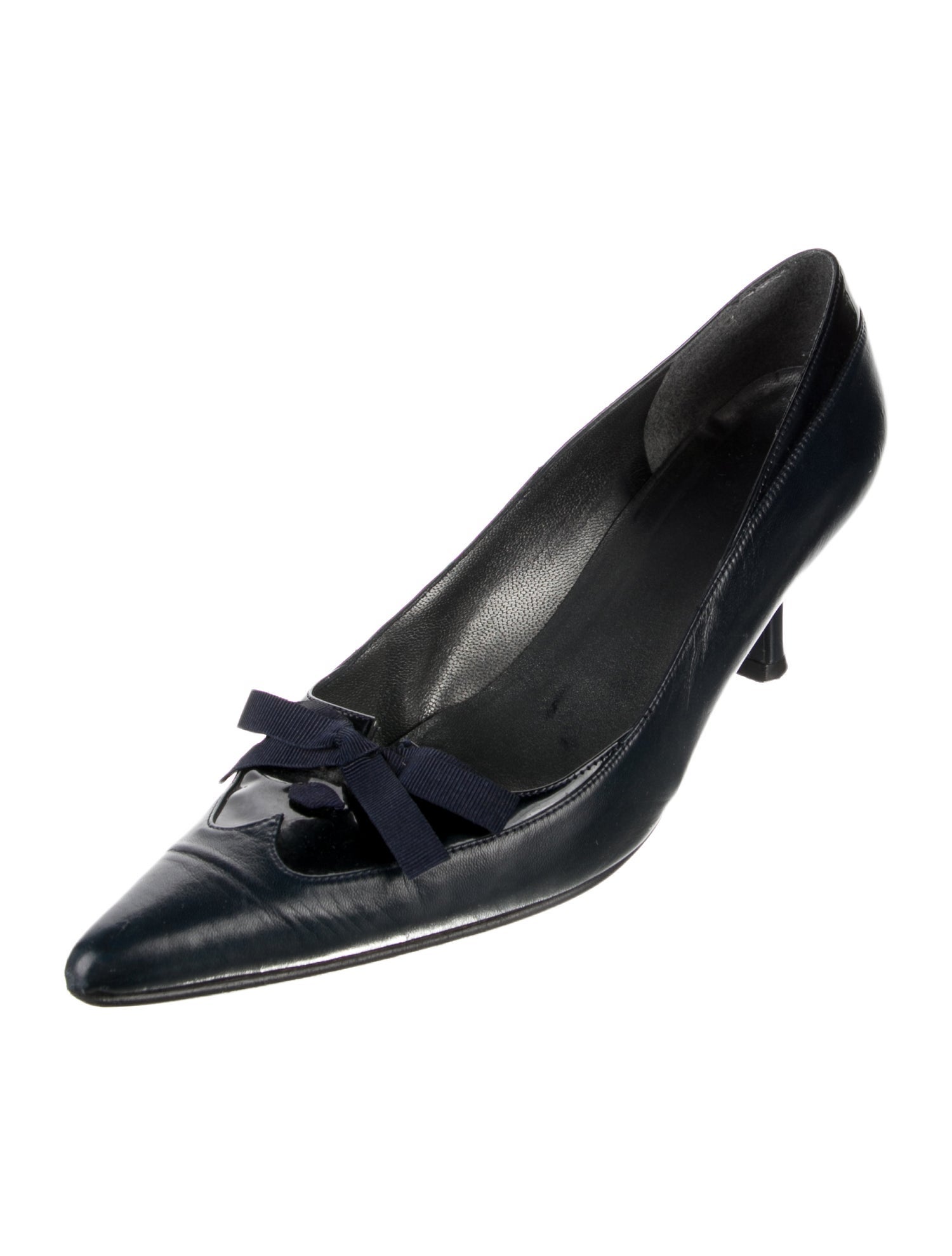 Stuart Weitzman Leather Bow Accents Pumps