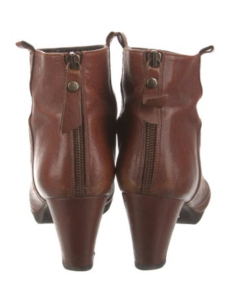 Stuart Weitzman Leather Boots