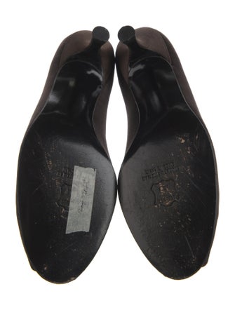 Stuart Weitzman Satin Floral Print Pumps