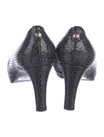 Stuart Weitzman Leather Pumps