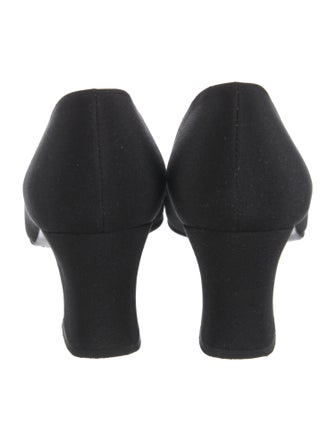 Stuart Weitzman Pumps