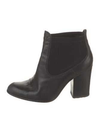 Stuart Weitzman Leather Chelsea Boots