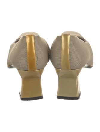 Stuart Weitzman Pumps