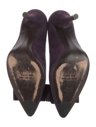 Stuart Weitzman Suede Bow Accents Pumps