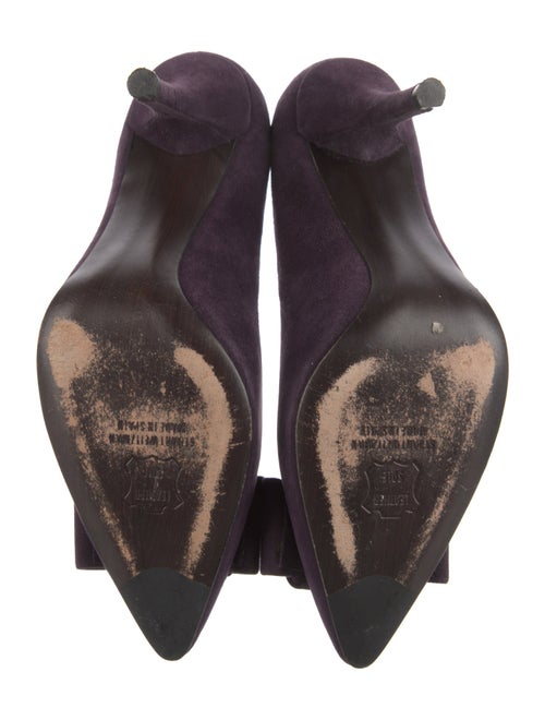 Stuart Weitzman Suede Bow Accents Pumps