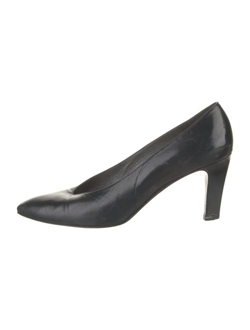 Stuart Weitzman Leather Pumps