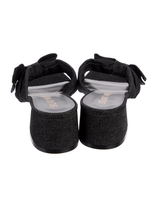 Stuart Weitzman Slides