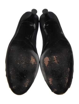 Stuart Weitzman Satin Bow Accents Pumps