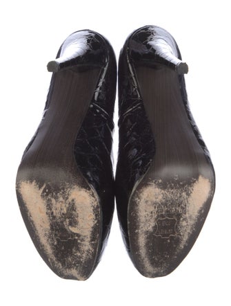 Stuart Weitzman Patent Leather Pumps