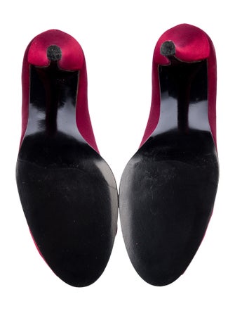 Stuart Weitzman Velvet Crystal Embellishments Pumps