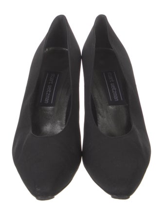 Stuart Weitzman Pumps