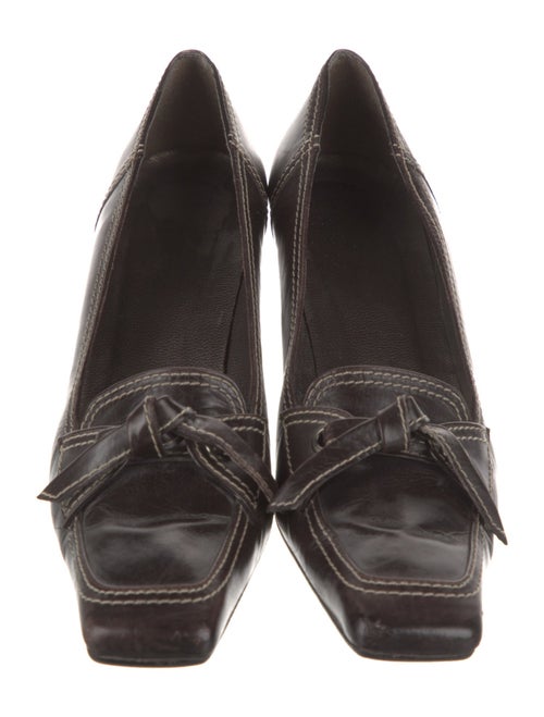 Stuart Weitzman Leather Bow Accents Pumps