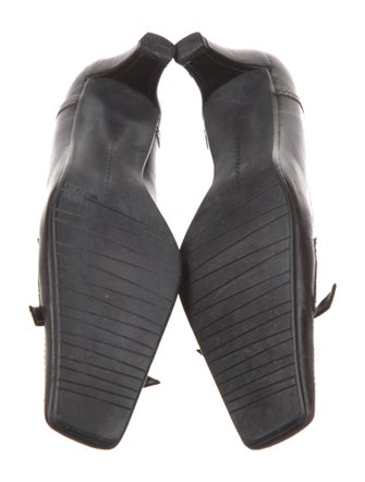 Stuart Weitzman Leather Bow Accents Pumps