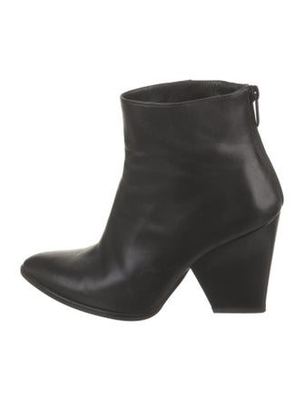 Stuart Weitzman Leather Boots