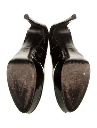 Stuart Weitzman Patent Leather Pumps