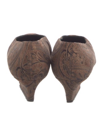 Stuart Weitzman Suede Printed Pumps