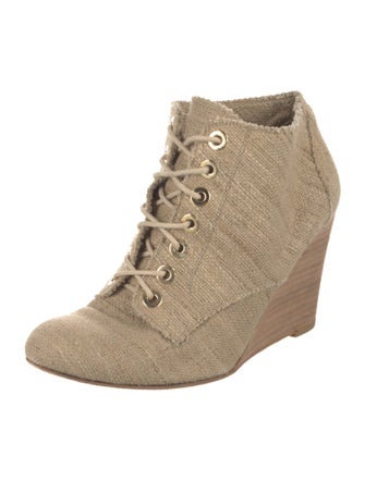 Stuart Weitzman Wool Pumps