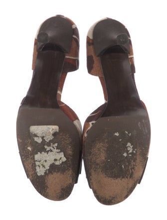 Stuart Weitzman Canvas Printed D'Orsay Pumps