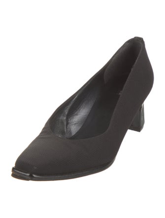 Stuart Weitzman Pumps