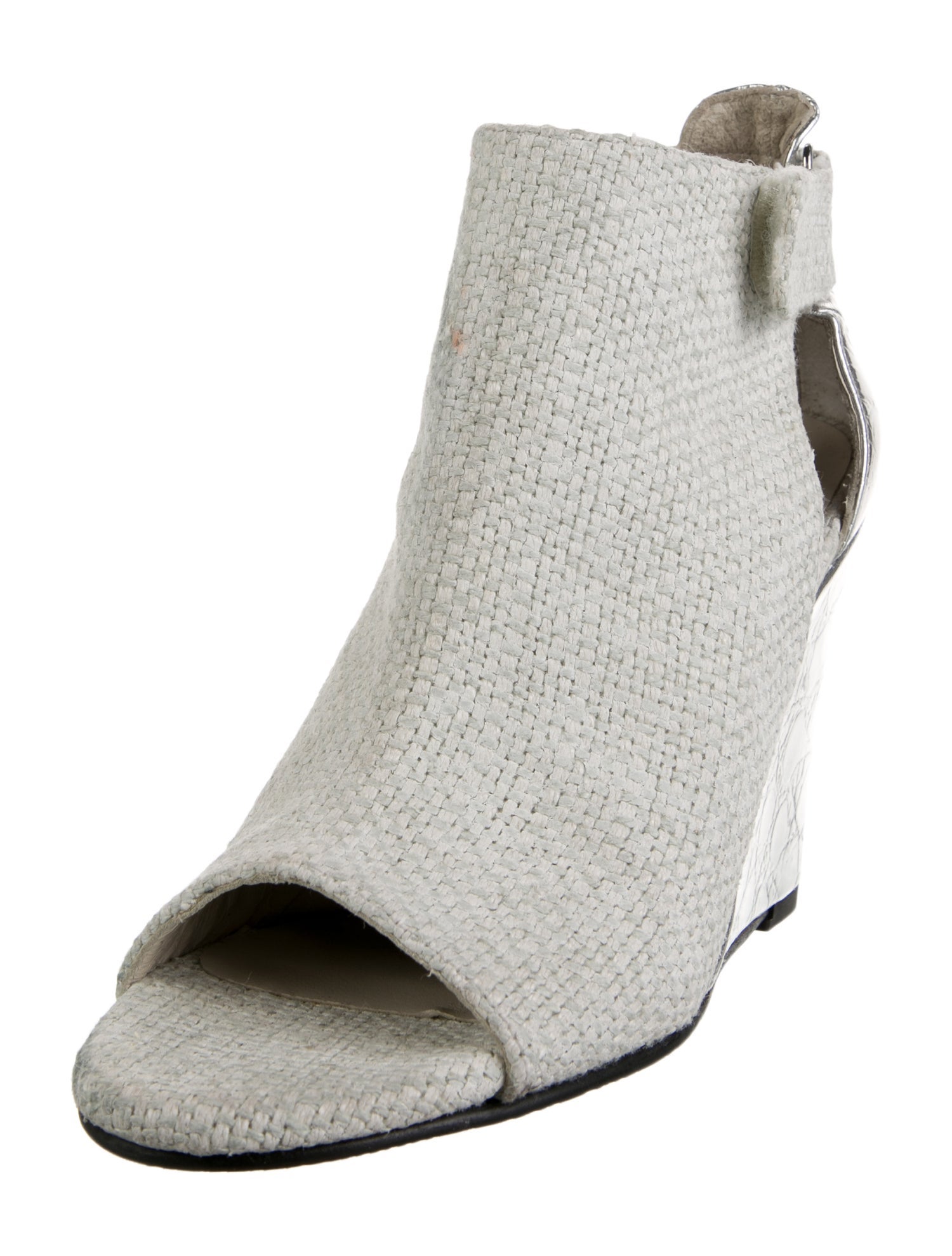 Stuart Weitzman Raffia Espadrilles