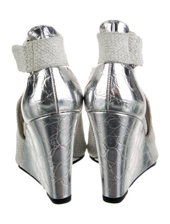 Stuart Weitzman Raffia Espadrilles