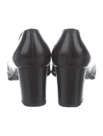 Stuart Weitzman Leather Pumps