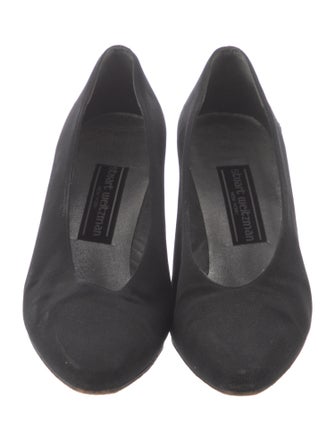 Stuart Weitzman Pumps