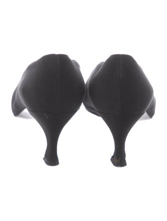 Stuart Weitzman Pumps