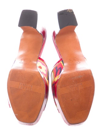 Stuart Weitzman Canvas Printed Slides