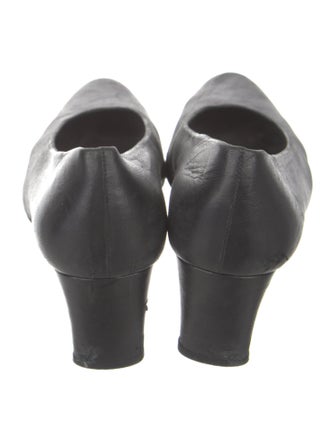 Stuart Weitzman Leather Pumps