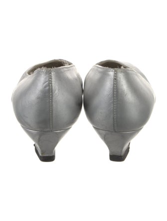 Stuart Weitzman Leather Pumps