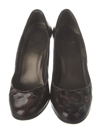 Stuart Weitzman Patent Leather Bow Accents Pumps