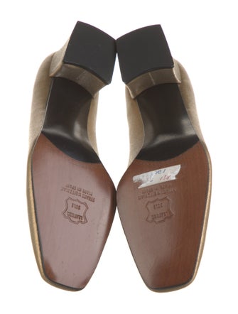 Stuart Weitzman Pumps