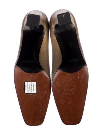 Stuart Weitzman Pumps