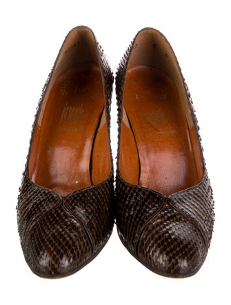 Stuart Weitzman Snakeskin Animal Print Pumps